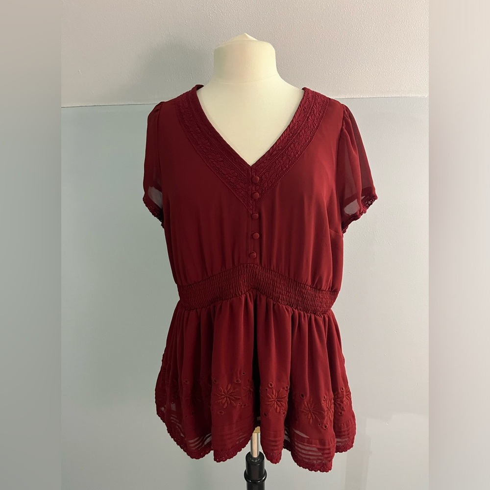 Torrid gauze waist detail‎ flutter sleeves blouse size 1X